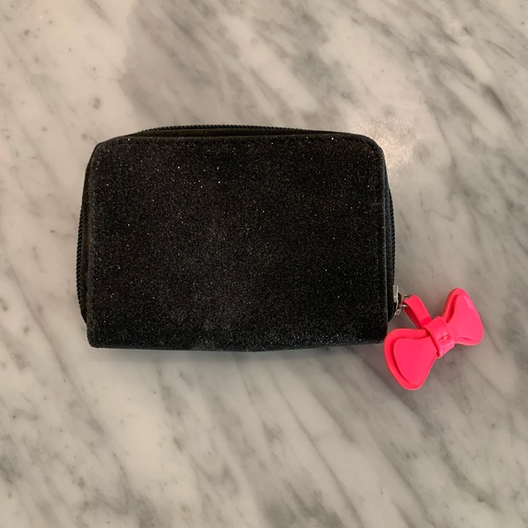 Penguin Wallet from Claire’s - Picture 2 of 3